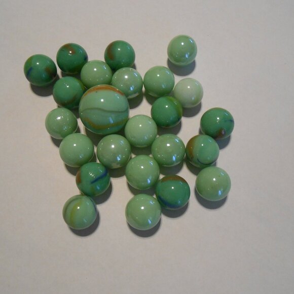 Green Marbles (24) - Picture 1 of 2